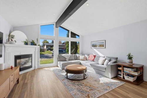 39 Midridge Close Se, Calgary, AB 
