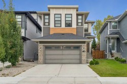 125 Harvest Hills Way NE Calgary, AB T3K 2N7