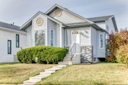 82 Riverglen Drive SE Calgary, AB T2C 4G3