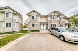 48 Royal Birch Villas NW Calgary, AB T3G 5V2