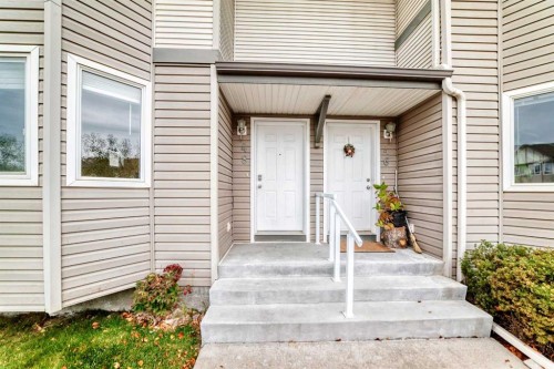 48 Royal Birch Villas Nw, Calgary, AB 
