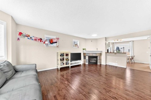 48 Royal Birch Villas Nw, Calgary, AB 