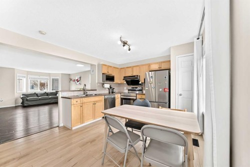 48 Royal Birch Villas Nw, Calgary, AB 