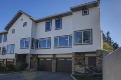 96 Coachway Gardens SW Calgary, AB T3H 2V9