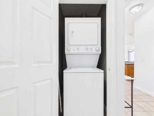 204-2 Hemlock Sw, Calgary, AB 