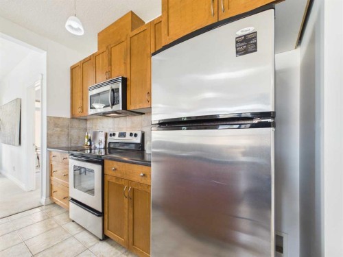 204-2 Hemlock Sw, Calgary, AB 