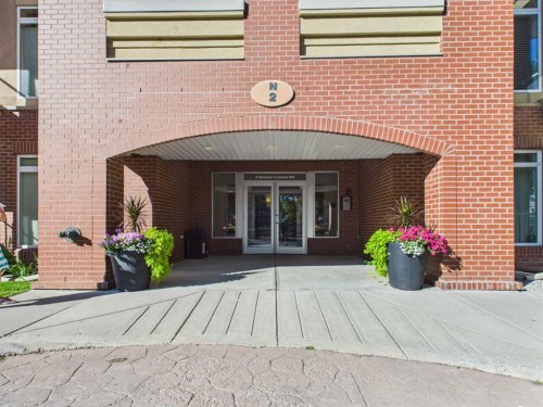 204-2 Hemlock Sw, Calgary, AB 