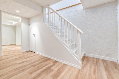 3131 Dover Crescent Se, Calgary, AB 