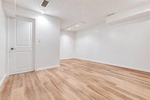 3131 Dover Crescent Se, Calgary, AB 