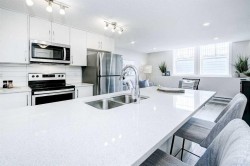 101-260 Rowley Way NWCalgary, AB T3L 0H5