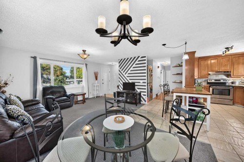 10647 Shillington Crescent Sw, Calgary, AB 