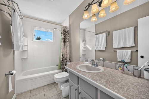 10647 Shillington Crescent Sw, Calgary, AB 