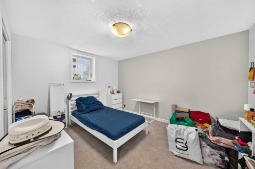 10647 Shillington Crescent Sw, Calgary, AB 