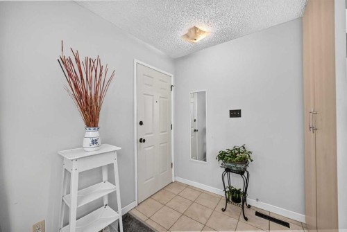 10647 Shillington Crescent Sw, Calgary, AB 