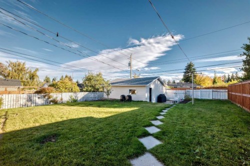 10647 Shillington Crescent Sw, Calgary, AB 