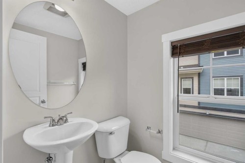 1106 Mckenzie Towne Row Se, Calgary, AB 