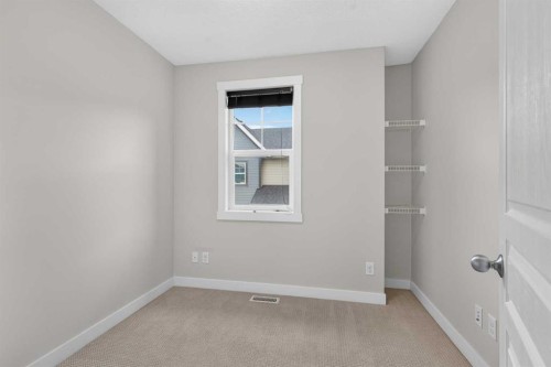 1106 Mckenzie Towne Row Se, Calgary, AB 