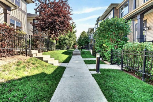 1106 Mckenzie Towne Row Se, Calgary, AB 