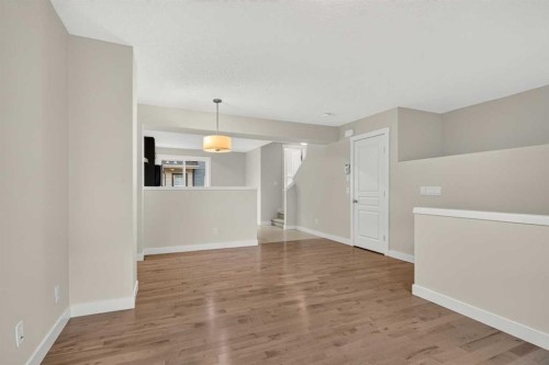 1106 Mckenzie Towne Row Se, Calgary, AB 