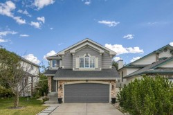 118 Citadel Crest Park NW Calgary, AB T3G 4K5