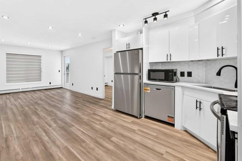 411-2000 Applevillage Court Se, Calgary, AB 