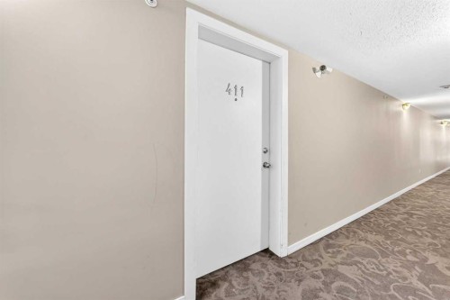 411-2000 Applevillage Court Se, Calgary, AB 