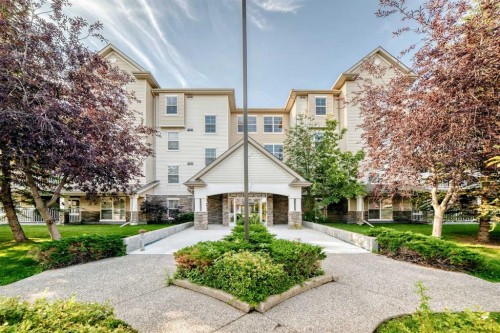 411-2000 Applevillage Court Se, Calgary, AB 