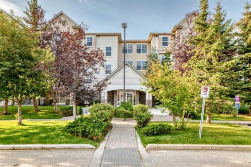 411-2000 Applevillage Court Se, Calgary, AB 