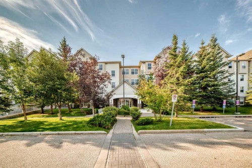 411-2000 Applevillage Court Se, Calgary, AB 