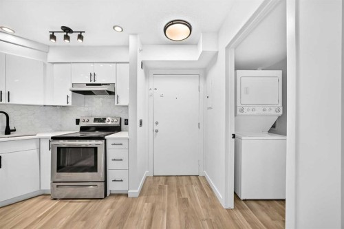 411-2000 Applevillage Court Se, Calgary, AB 