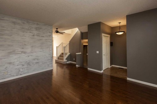 196 Eversyde Circle Sw, Calgary, AB 