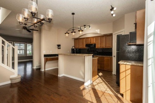 196 Eversyde Circle Sw, Calgary, AB 