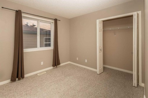 196 Eversyde Circle Sw, Calgary, AB 