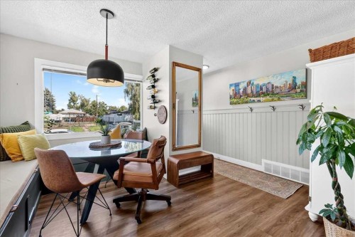 227 Lynnwood Drive Se, Calgary, AB 