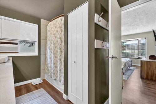 227 Lynnwood Drive Se, Calgary, AB 
