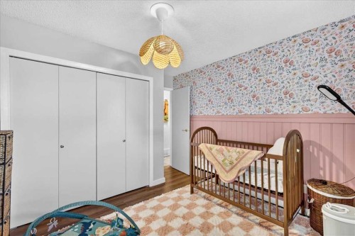 227 Lynnwood Drive Se, Calgary, AB 
