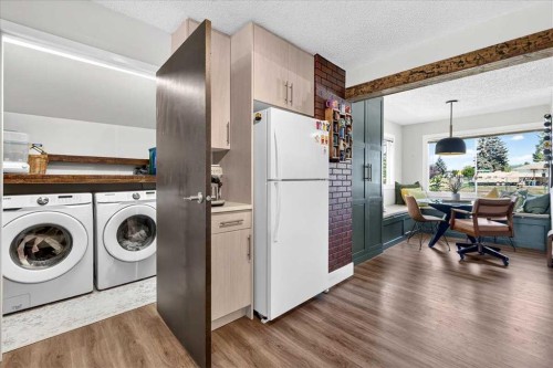 227 Lynnwood Drive Se, Calgary, AB 