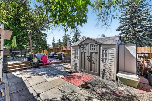 227 Lynnwood Drive Se, Calgary, AB 
