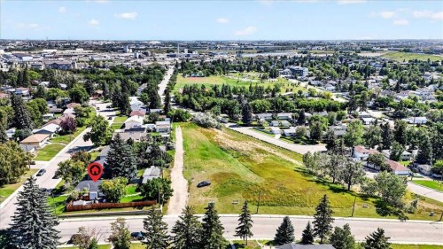 227 Lynnwood Drive Se, Calgary, AB 