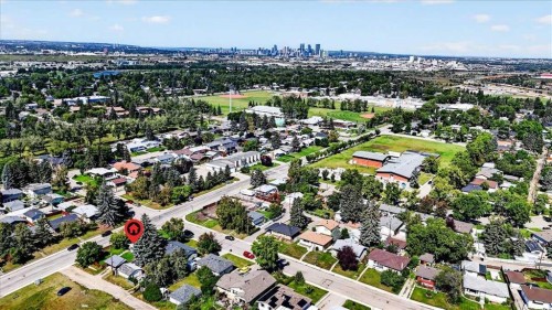 227 Lynnwood Drive Se, Calgary, AB 