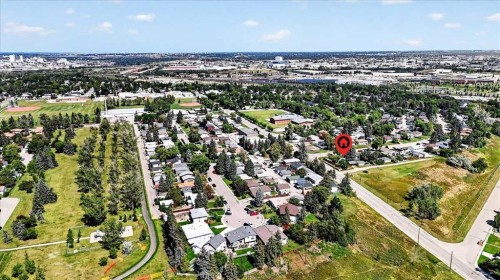227 Lynnwood Drive Se, Calgary, AB 