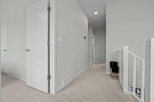 12 Southwinds Common Sw, Airdrie, AB 