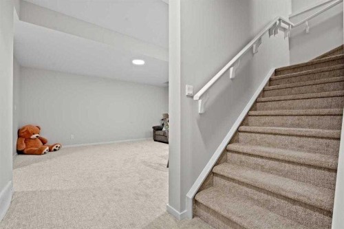12 Southwinds Common Sw, Airdrie, AB 