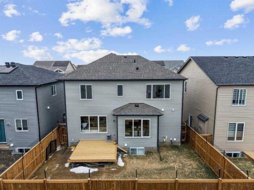 12 Southwinds Common Sw, Airdrie, AB 