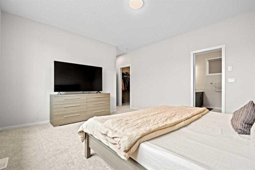 12 Southwinds Common Sw, Airdrie, AB 