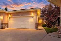 46 Harvest Grove Green NECalgary, AB T3K 4W5