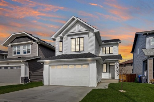 496 MONTEREY Drive SE High River, AB T1V 0J7