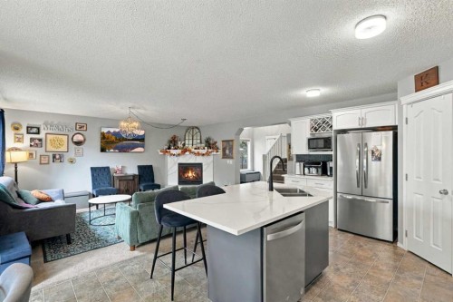 27 Chapman Close Se, Calgary, AB 