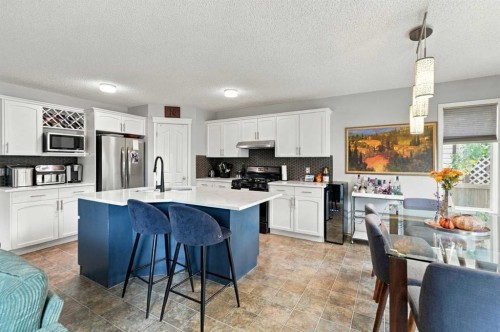 27 Chapman Close Se, Calgary, AB 