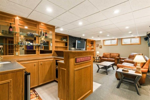 880 Shawnee Drive Sw, Calgary, AB 